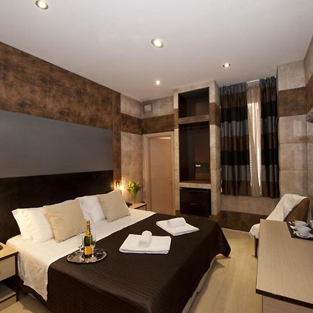 Blue Suite Vatican Guesthouse روما المظهر الخارجي الصورة