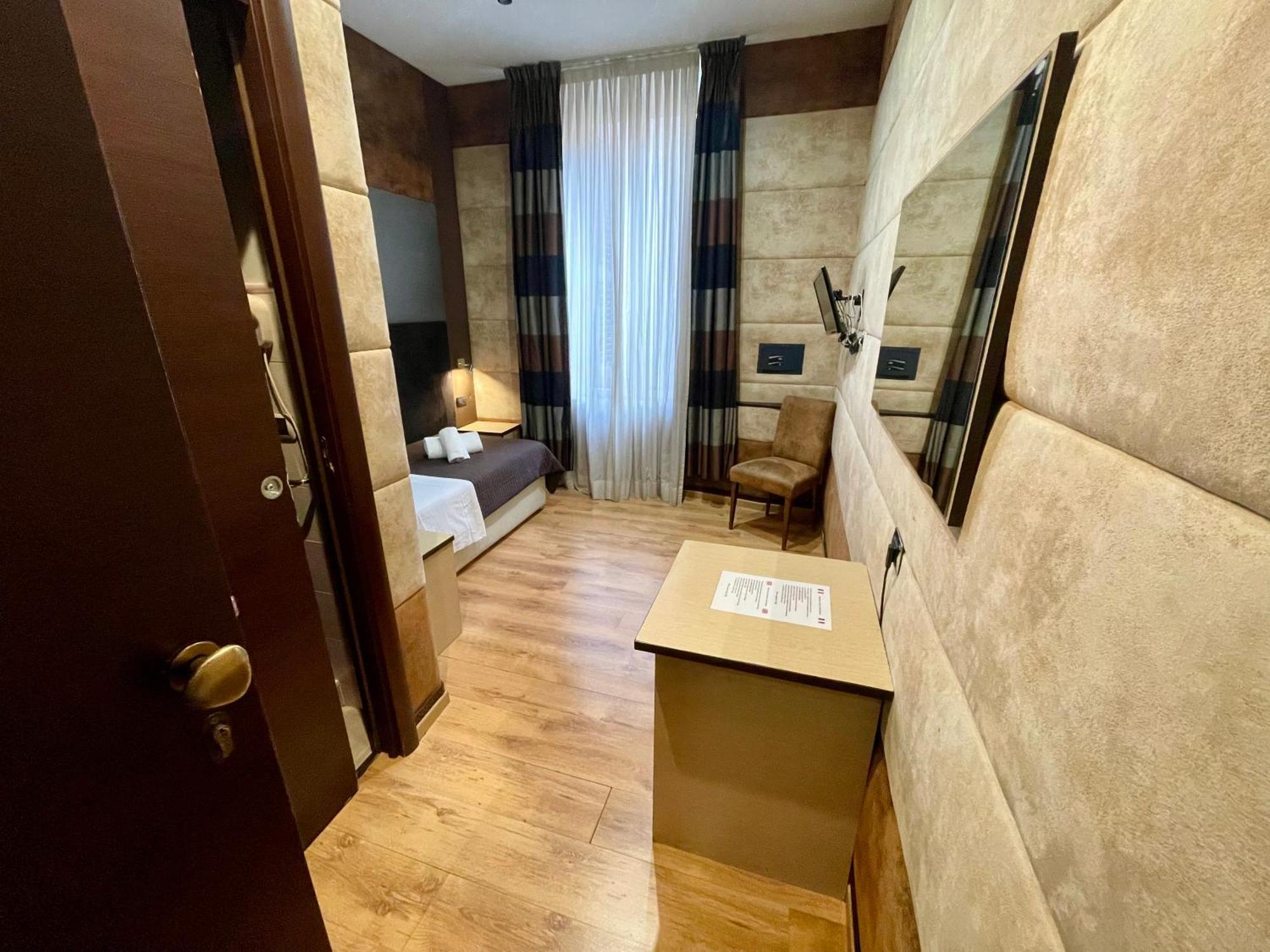 Blue Suite Vatican Guesthouse روما المظهر الخارجي الصورة