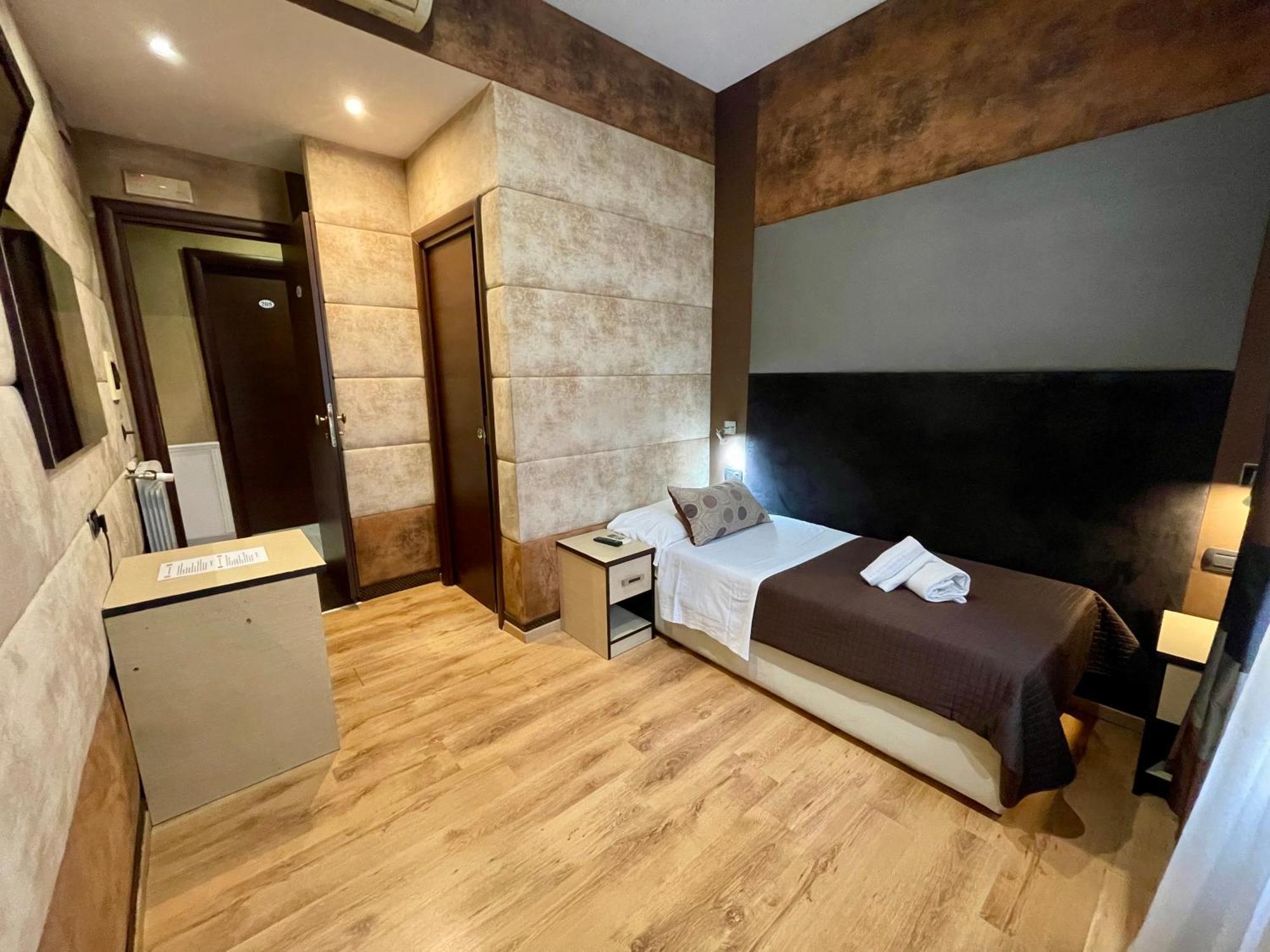 Blue Suite Vatican Guesthouse روما المظهر الخارجي الصورة