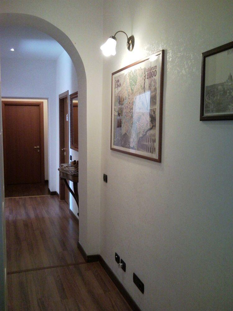 Blue Suite Vatican Guesthouse روما المظهر الخارجي الصورة