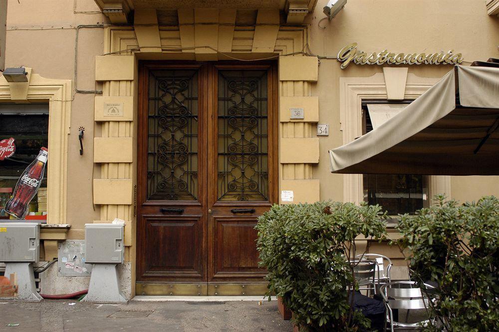Blue Suite Vatican Guesthouse روما المظهر الخارجي الصورة